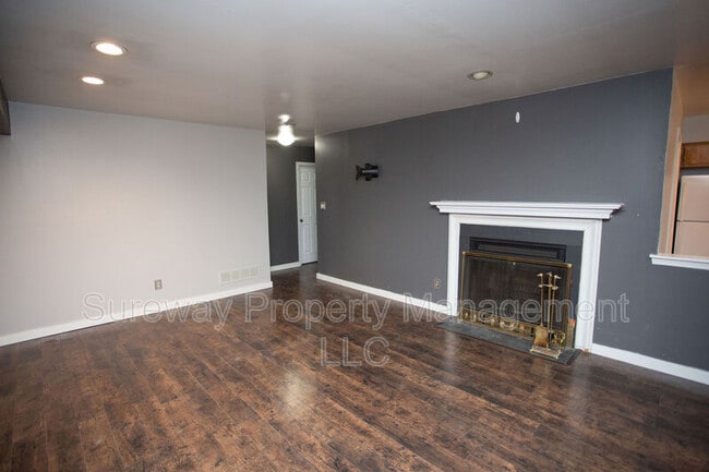 Building Photo - 40 Sumac Ct