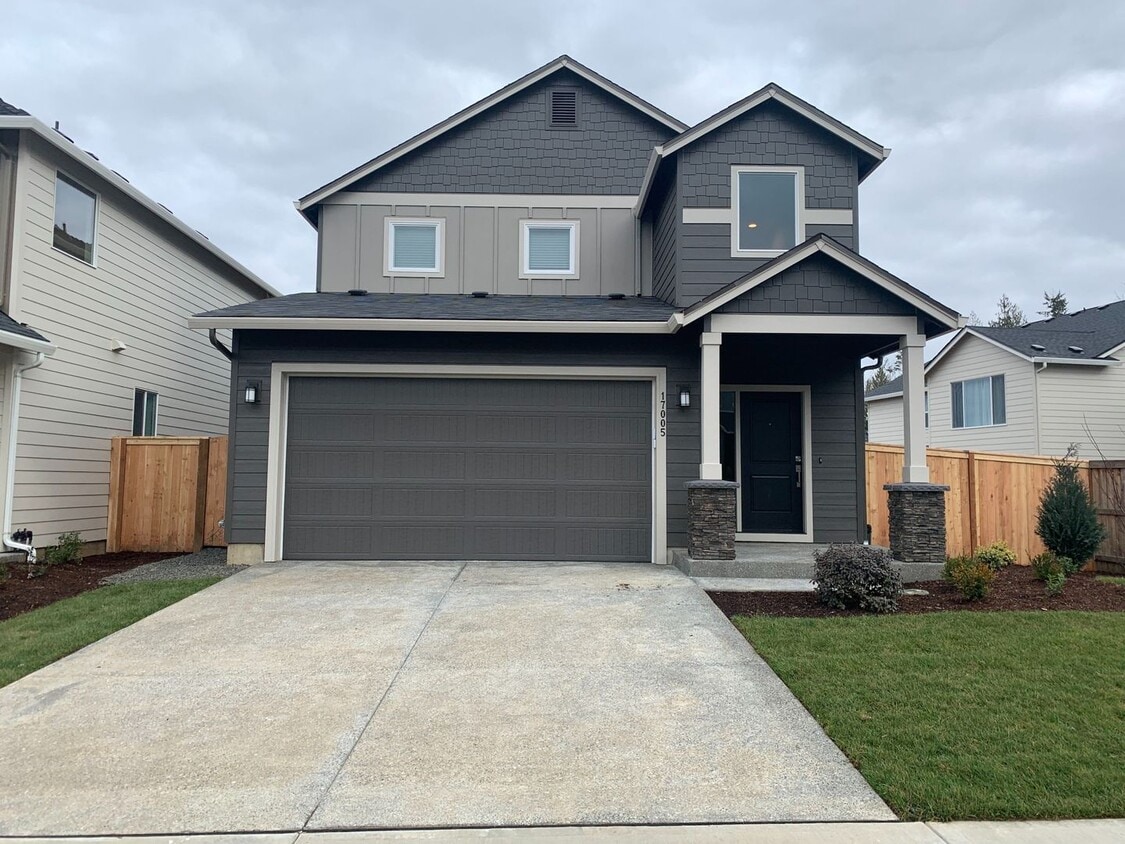 Salmon Creek Legacy Estates.... Front yard care provided - EZ 1/5 & 205 access - COMING SOON END OF FEB Salmon Creek Legacy Estates....  Front yard care provided - EZ 1/5 & 205 a...