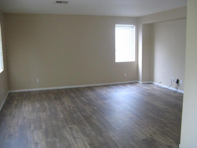 Building Photo - 2795 Desert Zinnia Ln