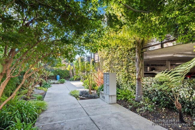 Foto del edificio - 3405 Helen St