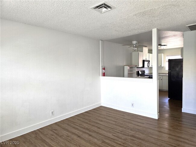 Building Photo - 1708 Cordoba Ln