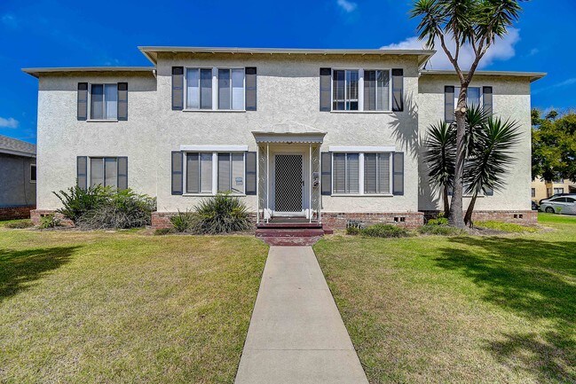 Building Photo - 4403 Linden Ave