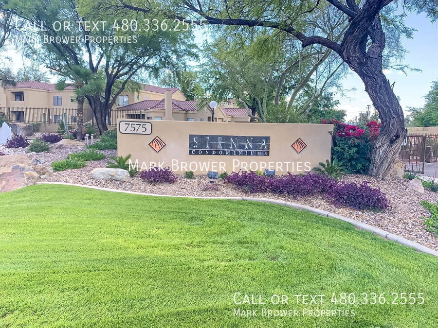 Foto principal - 7575 E Indian Bend Rd