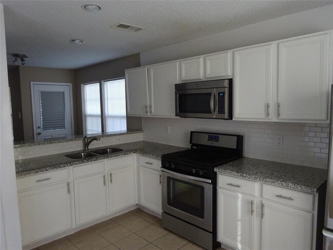 Foto del edificio - 4809 Jewel St