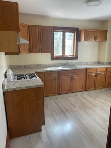 Kitchen - 19 Central St