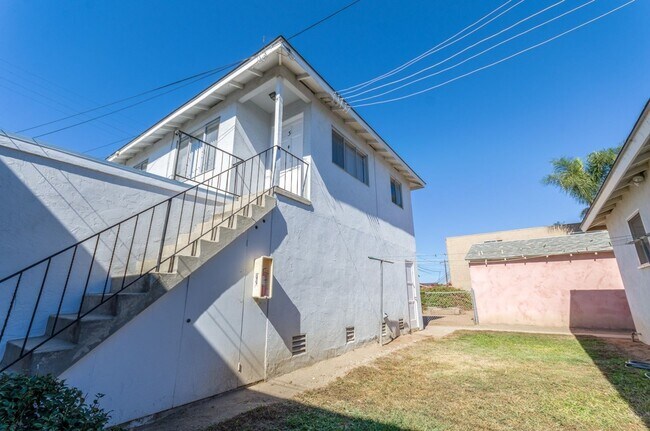 Building Photo - SDS 224
