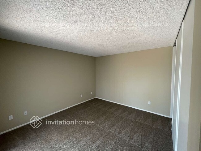 Building Photo - 22653 Radnor Ln