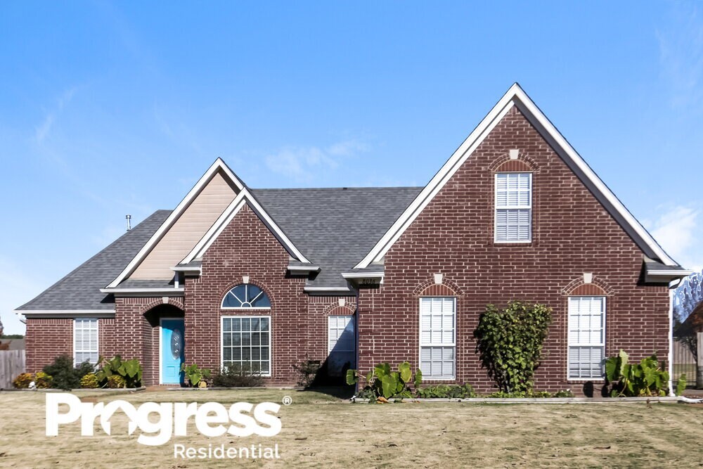 Foto principal - 8036 New Castle Cove