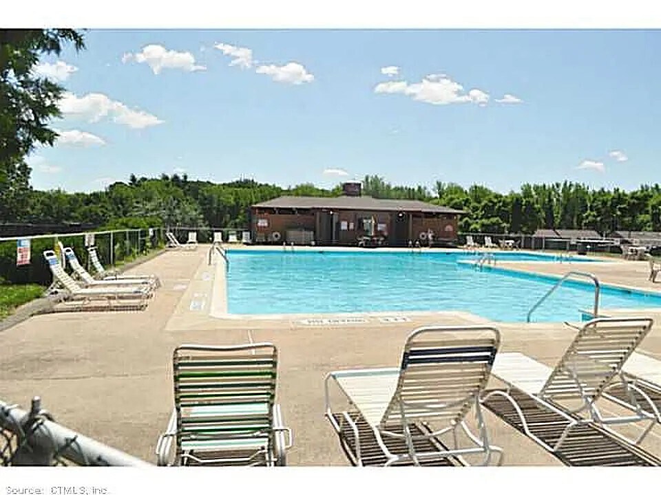 Complex pool - 90 High Path Rd