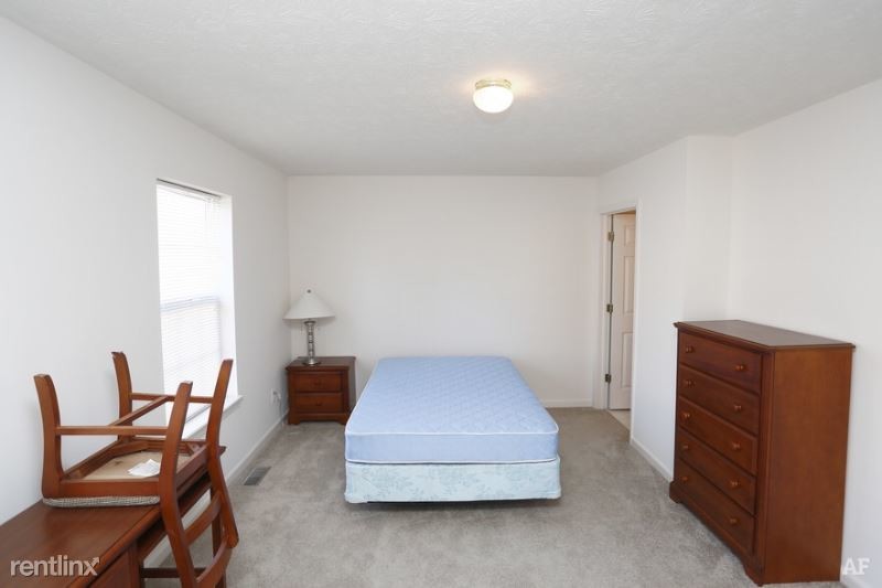 Foto del edificio - 2801 Heartwood Ct