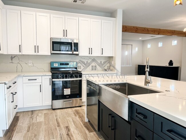 Building Photo - 1674 S Constellation Way