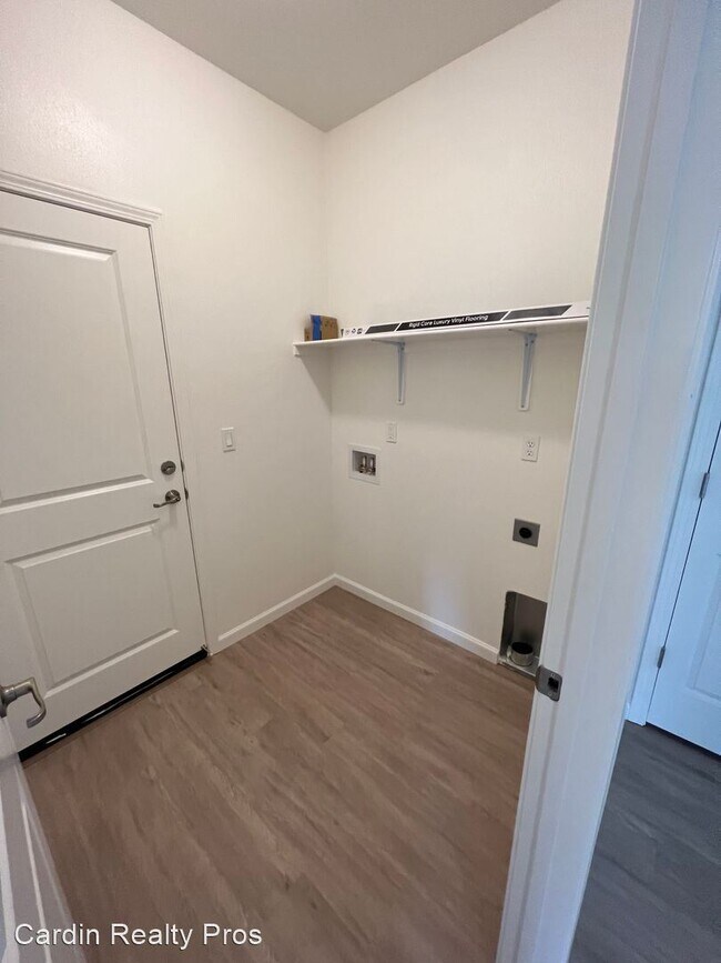 Building Photo - 3 br, 2 bath House - 1332 Serenity Fernley
