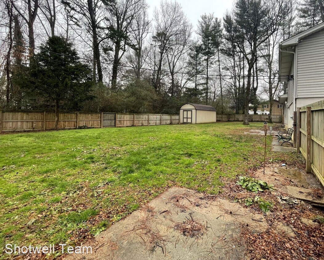 Foto del edificio - 4 br, 2 bath House - 8209 Sherbourne Drive
