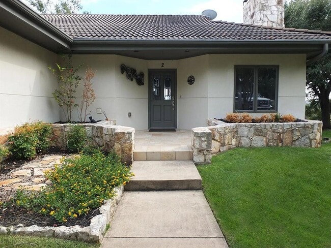 Foto del edificio - 1713 Clubhouse Hill Dr