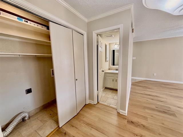 Building Photo - 333 Melrose Dr