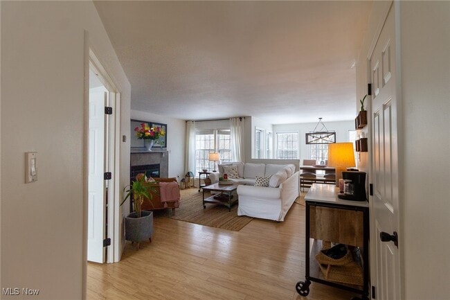 Foto del edificio - 889 Holborn Rd