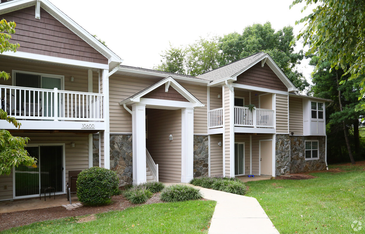 Primary Photo - Barrington Apartments