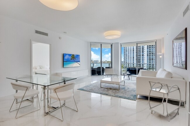 Photo - 17301 Biscayne Blvd Apartment