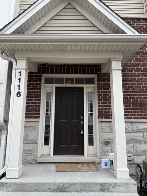 Building Photo - 1116 Evergreen Ave