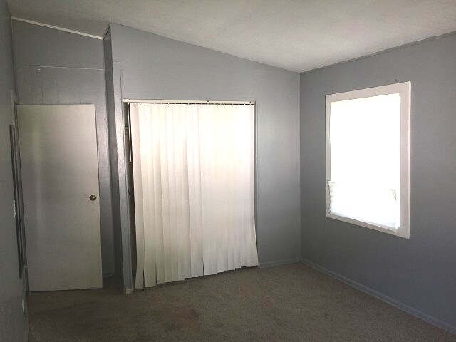 Building Photo - 2500 E Melbrook Dr