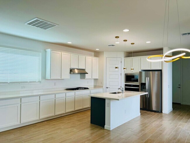 Building Photo - LIKE NEW HOUSE IN UNION PARK IN PHOENIX