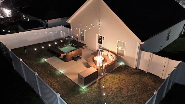 Building Photo - 628 Herms Ave