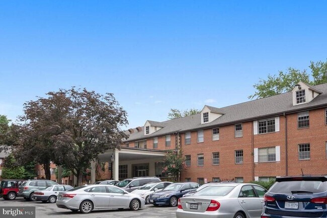 Foto del edificio - 5301 Westbard Cir