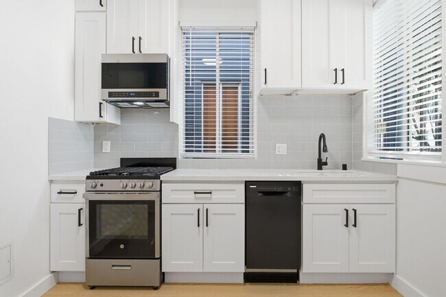 Foto del edificio - 381 Ivy St