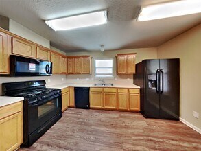 Building Photo - 11827 Tierra Palms Ct