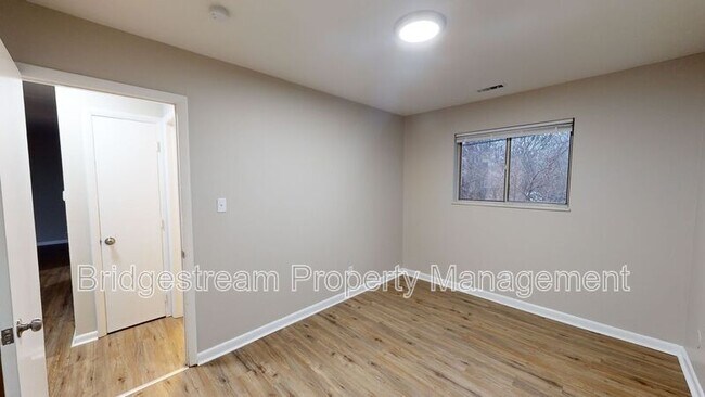 Foto del edificio - 7837 N Main St