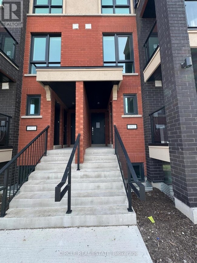 Building Photo - 35 Romilly Ave