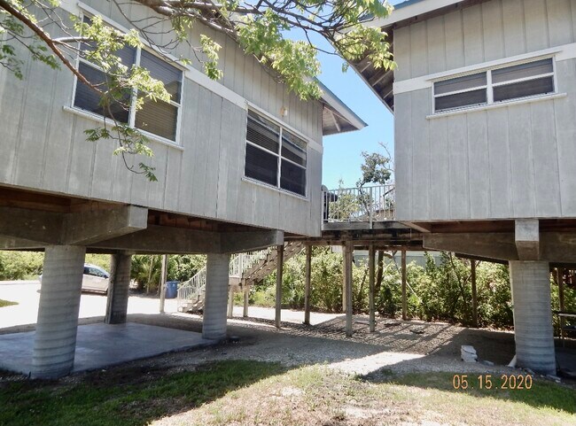 Building Photo - 1 Kyle Way E