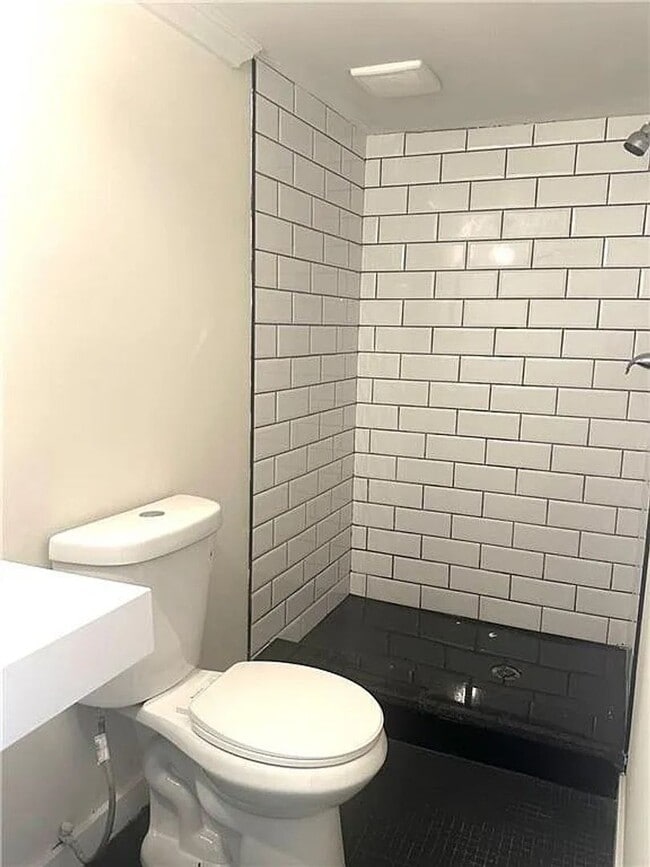 Building Photo - Welcome Home to Comfort, Space & Style!
