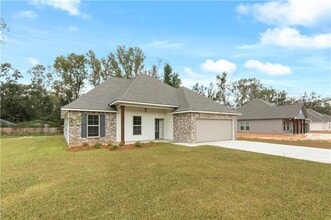 Building Photo - 45325 Riverdale Heights Rd