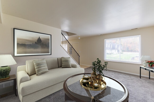 Building Photo - Windsor Forest Townhomes