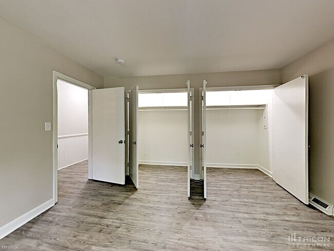 Foto del edificio - 1122 Paramount Cir