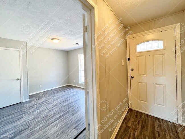 Building Photo - 3 br, 2 bath House - 14214 Duncannon Dr