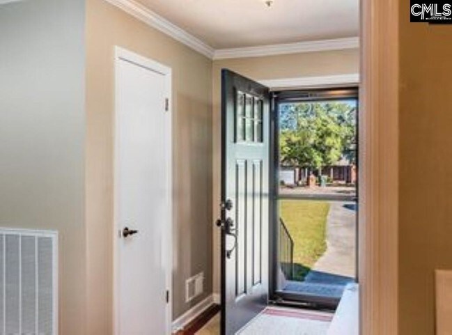 Building Photo - 3 Holly Tree Ct