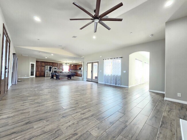 Building Photo - Dream Home 4 bed 3 bath Home!