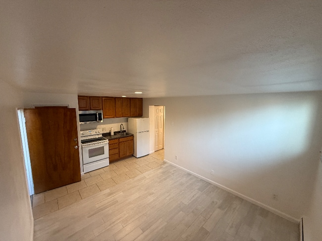 Foto del edificio - 3313 Camvic Terrace