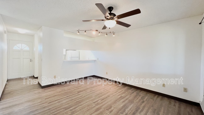 Building Photo - 94-513-513 Lumiaina St