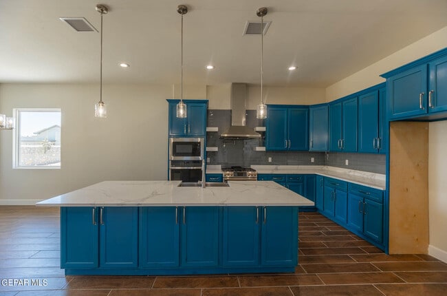 Building Photo - 972 Pellegrino Ave