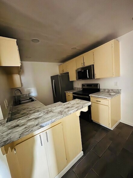 Foto del edificio - 32200 Cathedral Canyon Dr