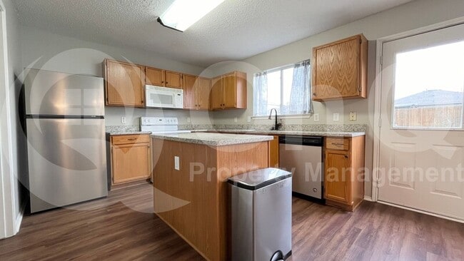 Building Photo - 1582 Brookstone Dr