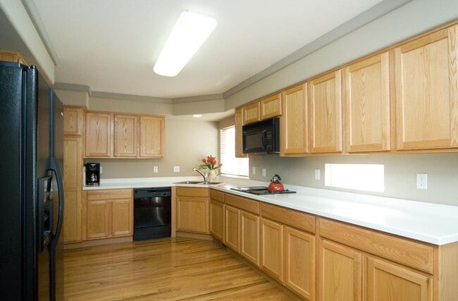 Foto del edificio - 4913 Spyglass Dr