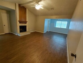 Building Photo - 3203 Mourning Dove Dr