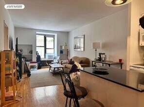 Building Photo - 117 W 58th St
