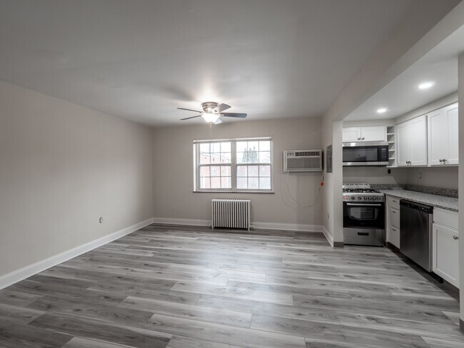 320-B9 - The Courtyards at Sewickley - South