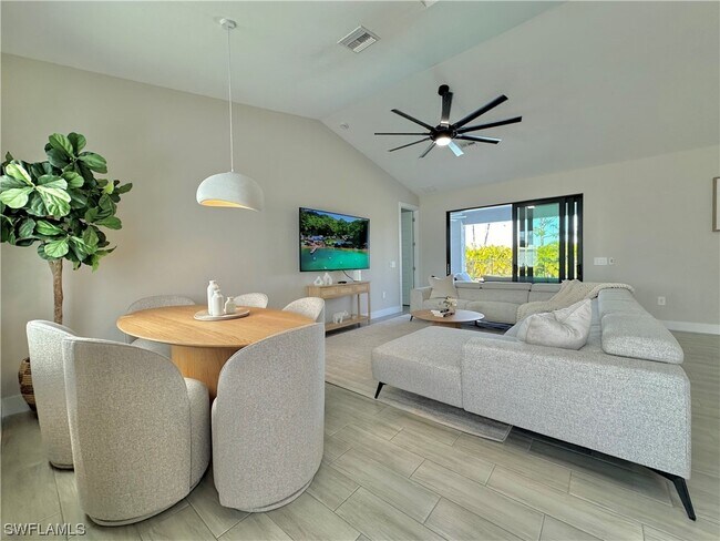 Foto del edificio - 4600 Key Largo Ln