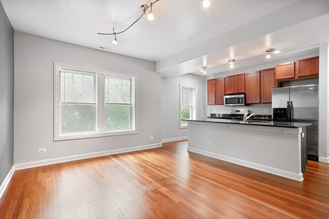 Foto del edificio - 7361 N Ashland Blvd